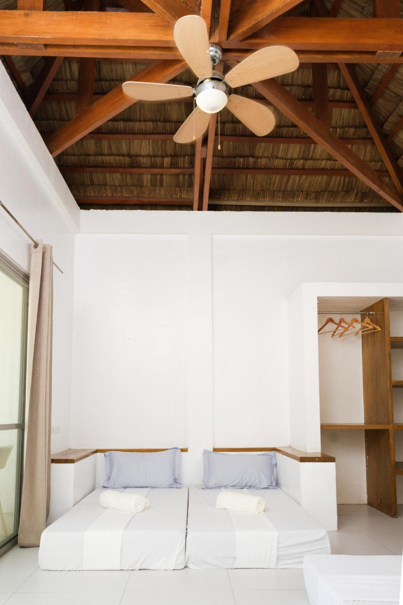 Seapearl Of Alona Hotel Panglao Exterior foto