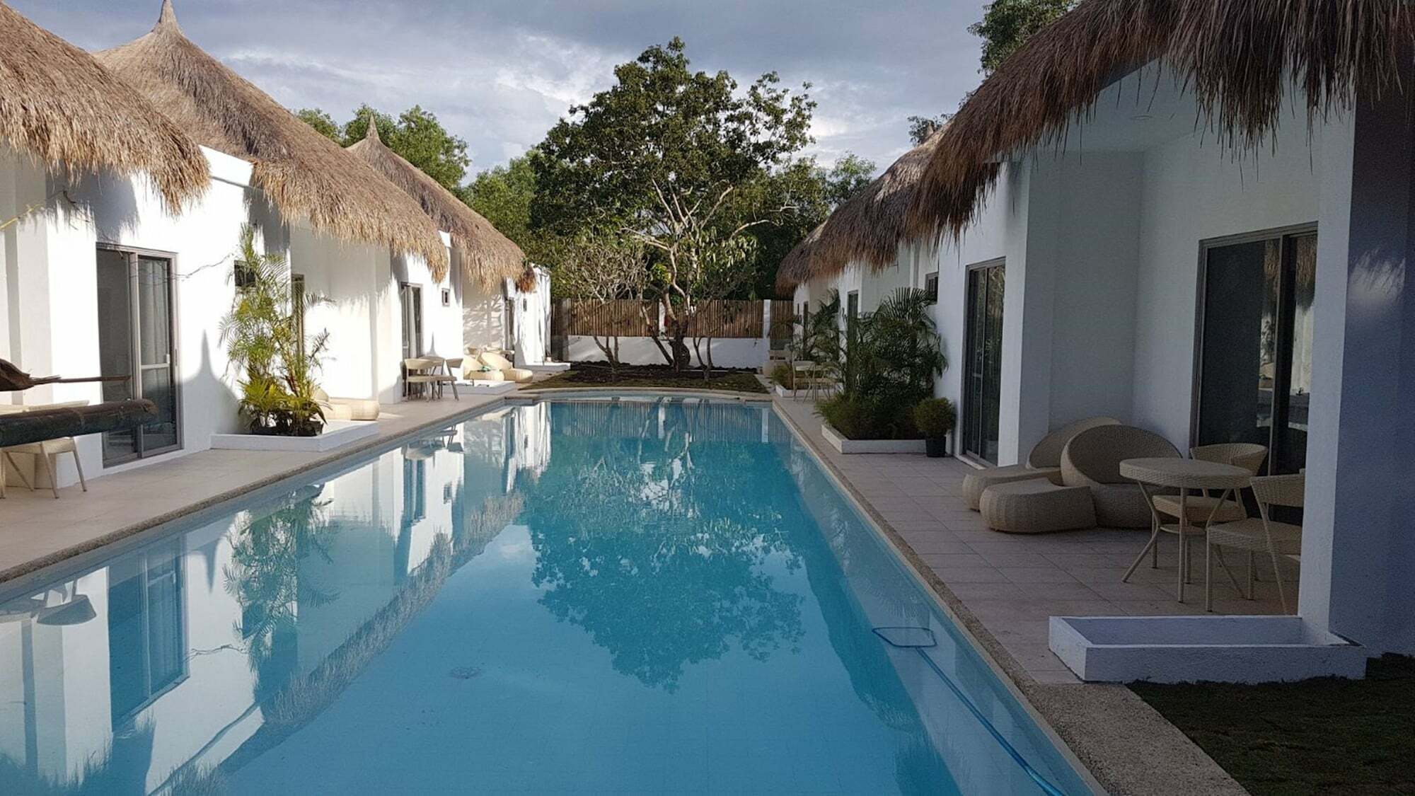 Seapearl Of Alona Hotel Panglao Exterior foto